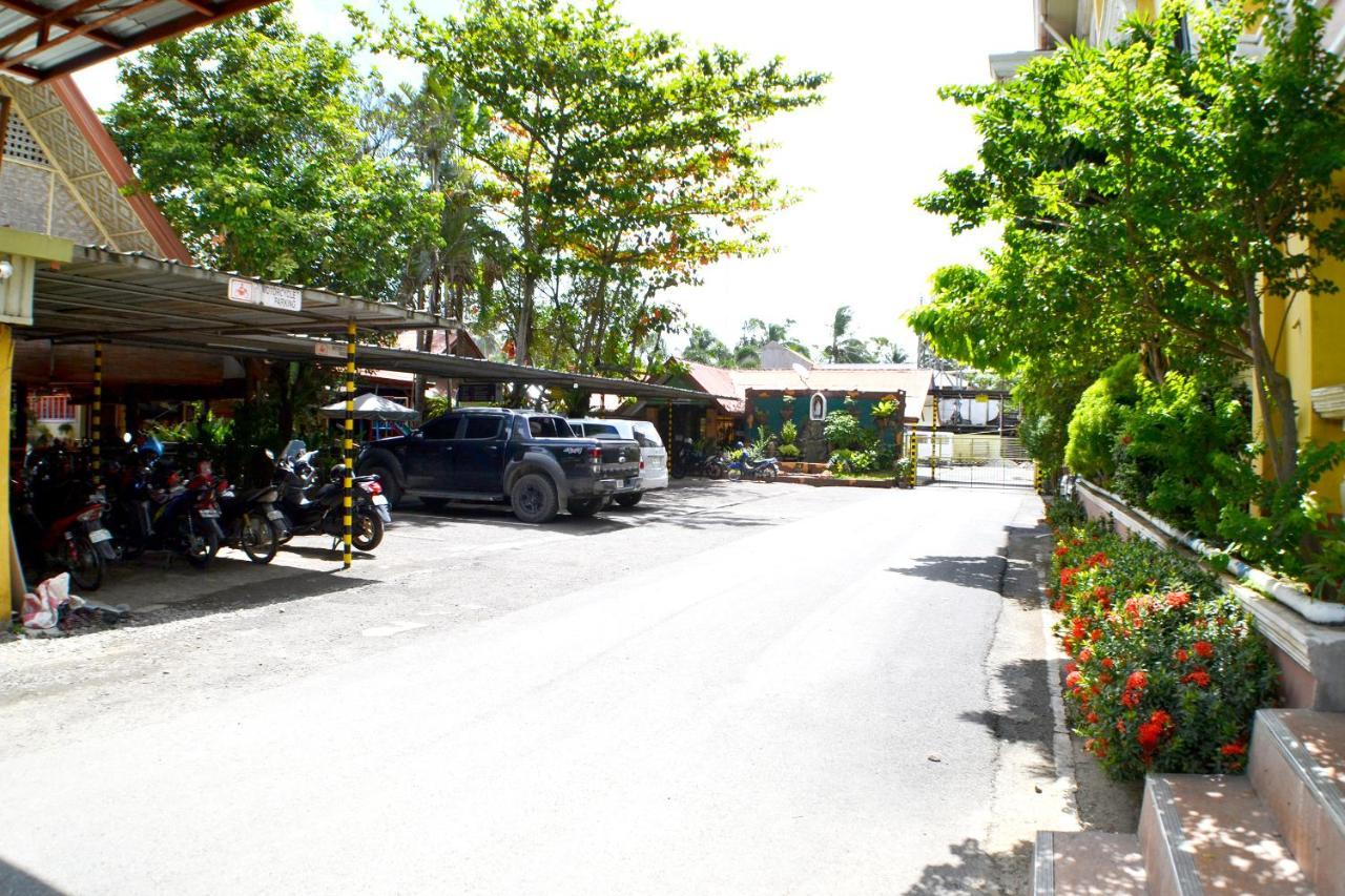 Rufina'S Leisure Center Hotel Tagum Exterior foto