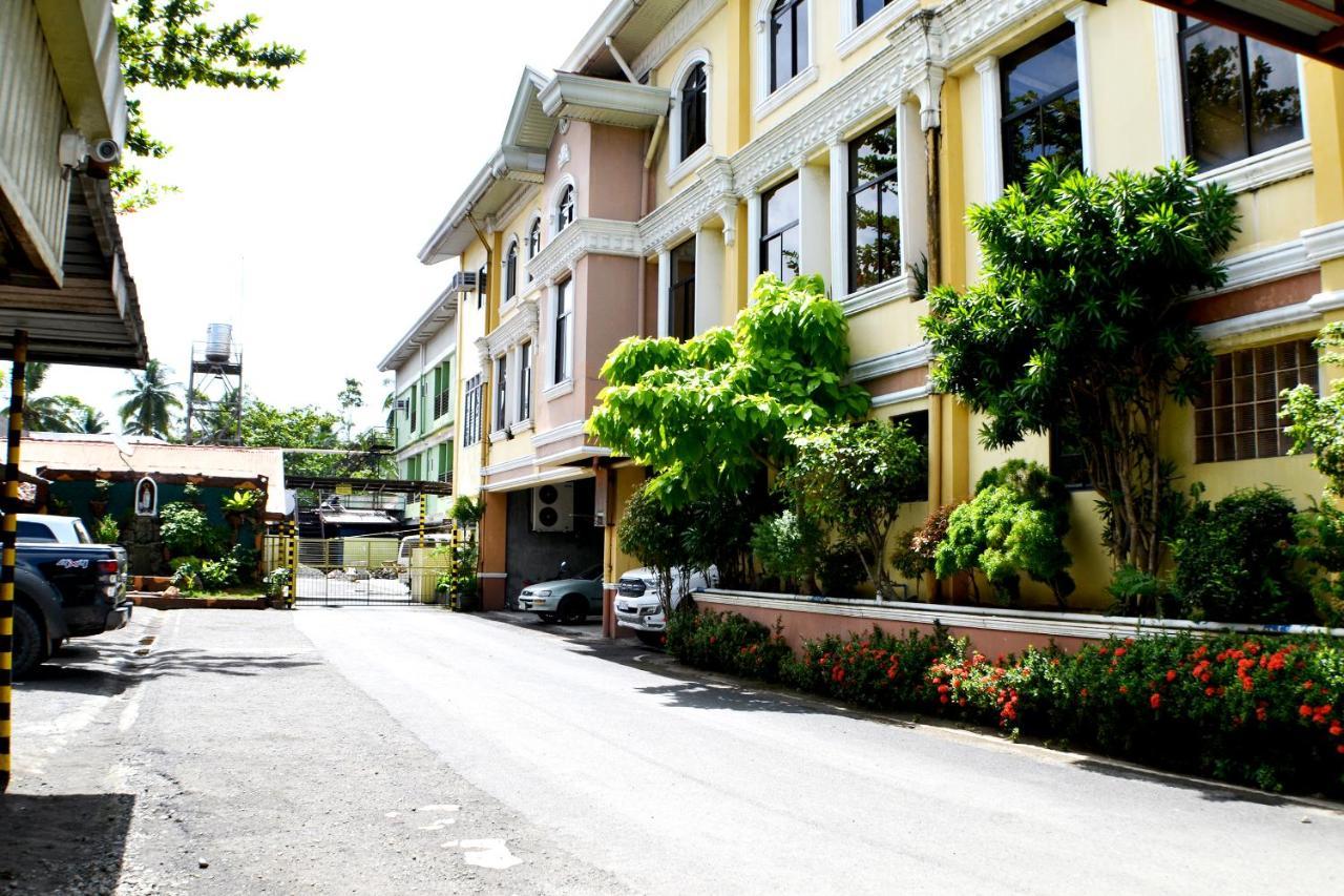 Rufina'S Leisure Center Hotel Tagum Exterior foto