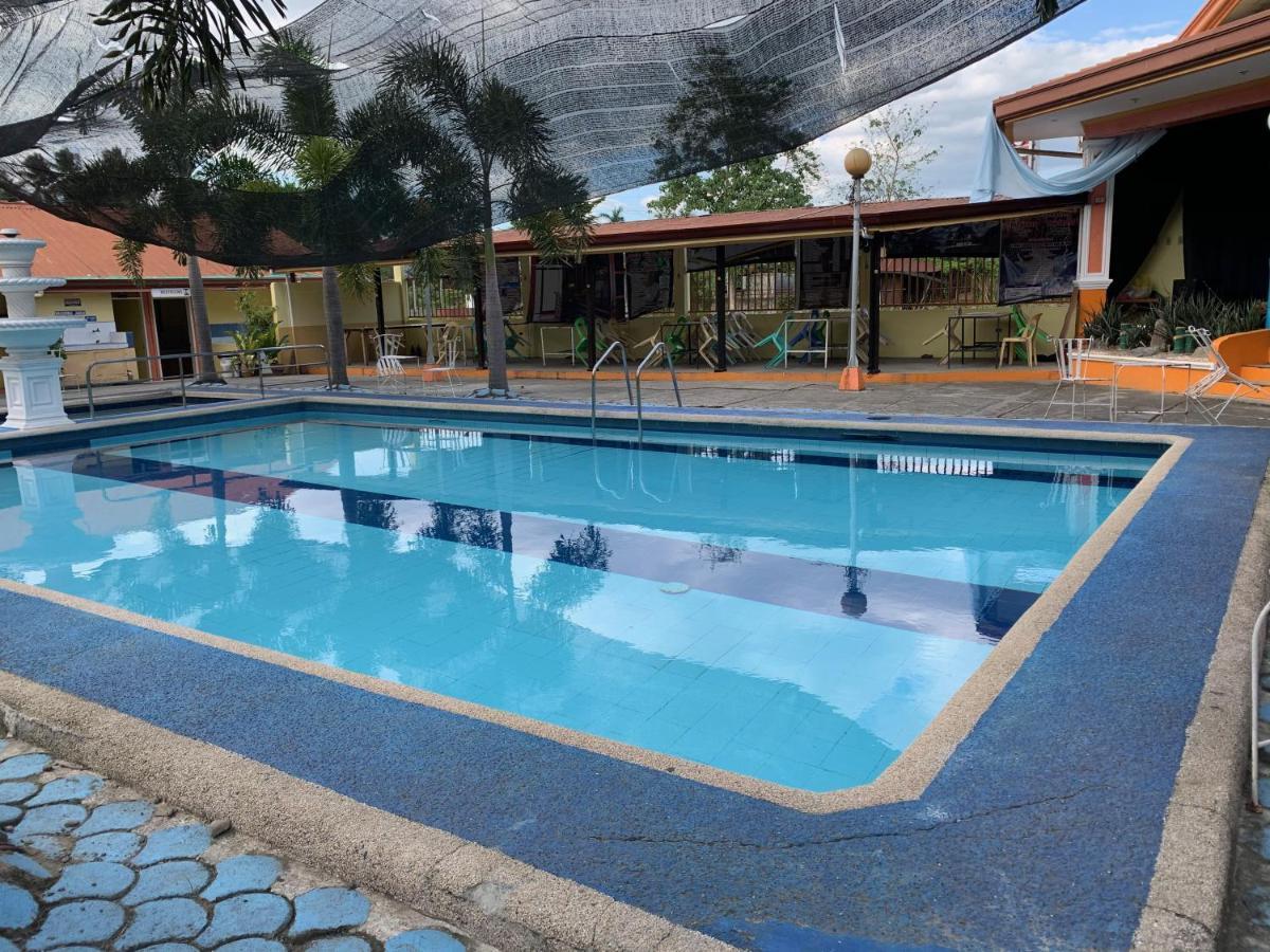 Rufina'S Leisure Center Hotel Tagum Exterior foto